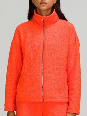 Lululemon Rippled Full Zip Jacket
Autumn Red
